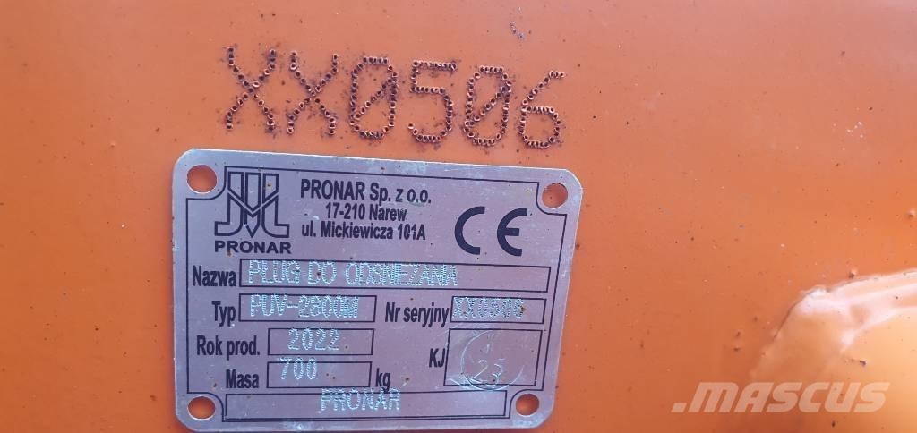 Pronar PUV 2800 M Lemiesze i pługi śnieżne