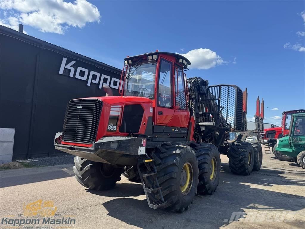 Komatsu 895 Forwardery