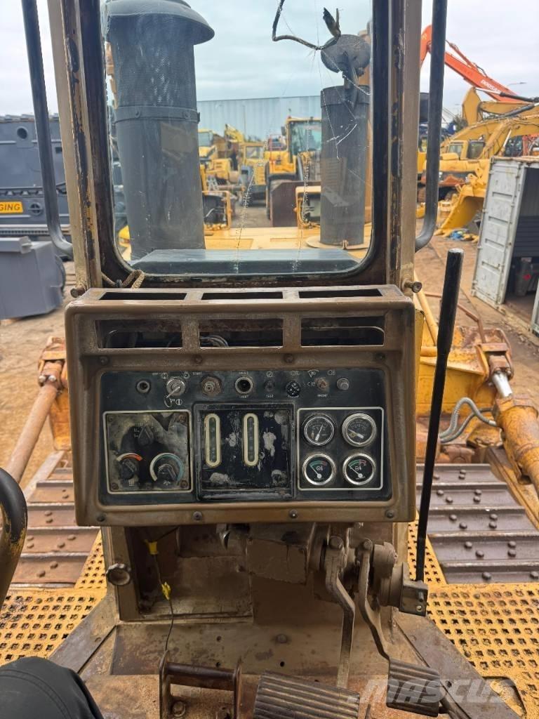 CAT D 8 N Spycharki gąsienicowe