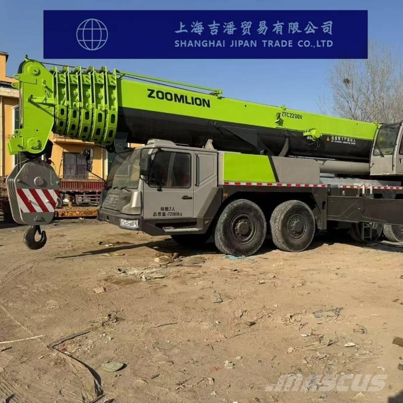 Zoomlion ZTC 2200 V Żurawie szosowo-terenowe