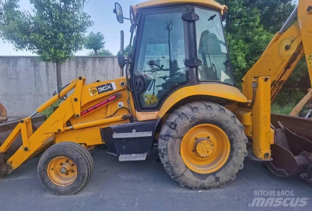JCB 3 CX Koparko-ładowarki