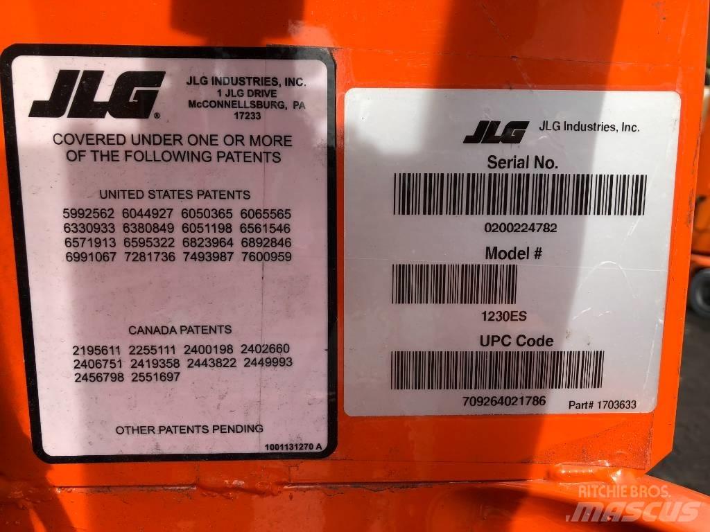 JLG 1230ES      V-3373 Podnośniki masztowe