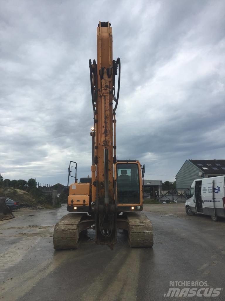 Hyundai Robex 220 LC Koparki gąsienicowe