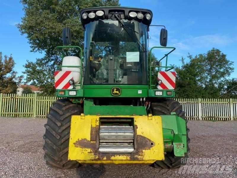 John Deere 7400 Sieczkarnie samojezdne