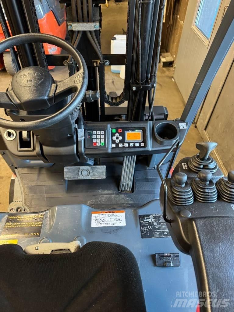 Toyota truck 8FBE15T Wózki elektryczne