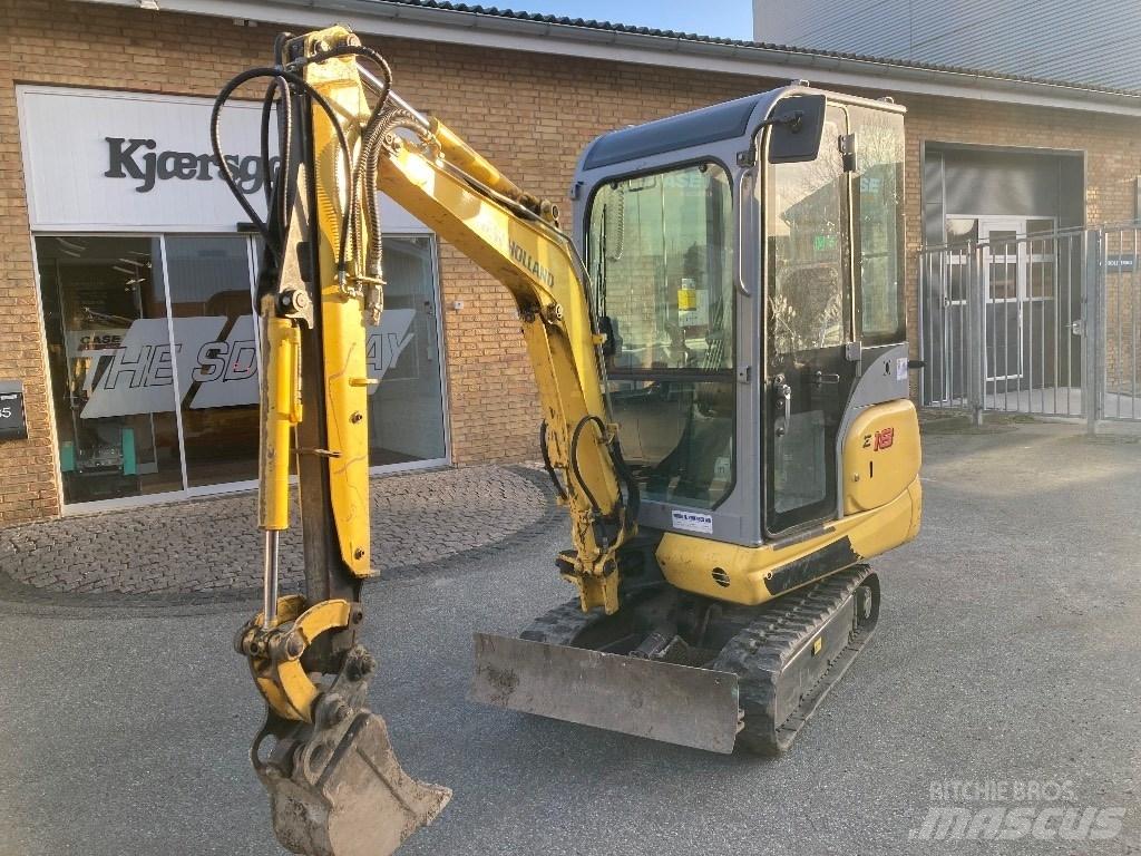 New Holland E 18 C Minikoparki