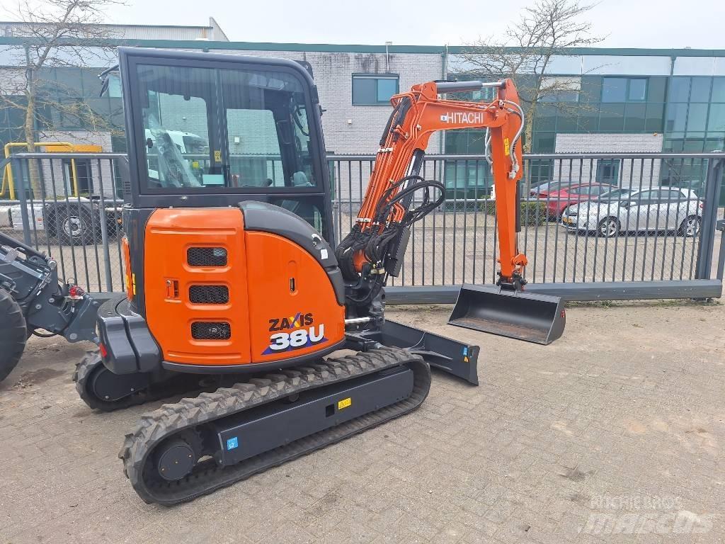 Hitachi ZX38U-6 Minikoparki