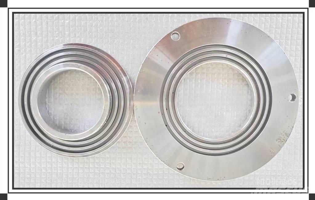 CLAAS Bearing cover Rama i zawieszenie