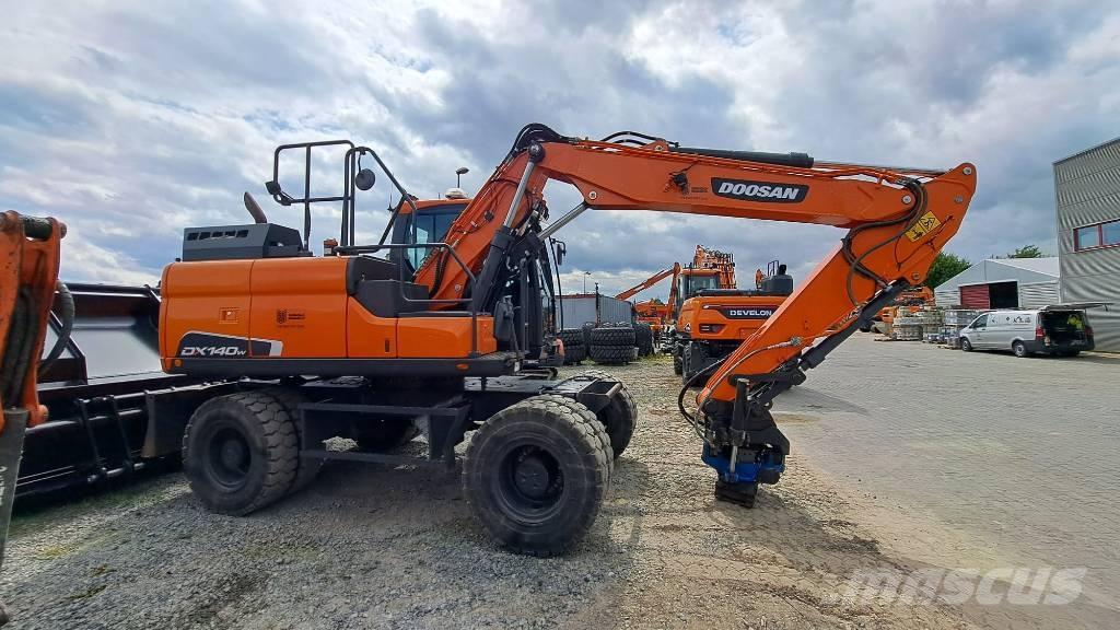 Doosan DX140W-5 Koparki kołowe
