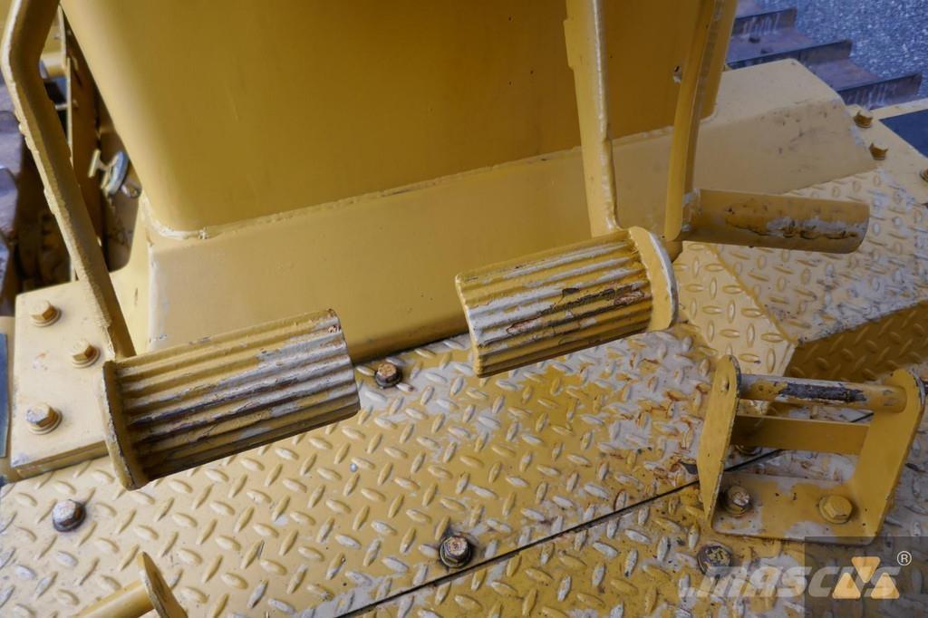 CAT D7G Ex-army Spycharki gąsienicowe