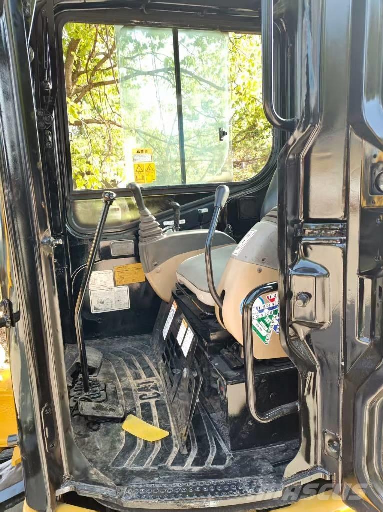 CAT 304 CR Minikoparki