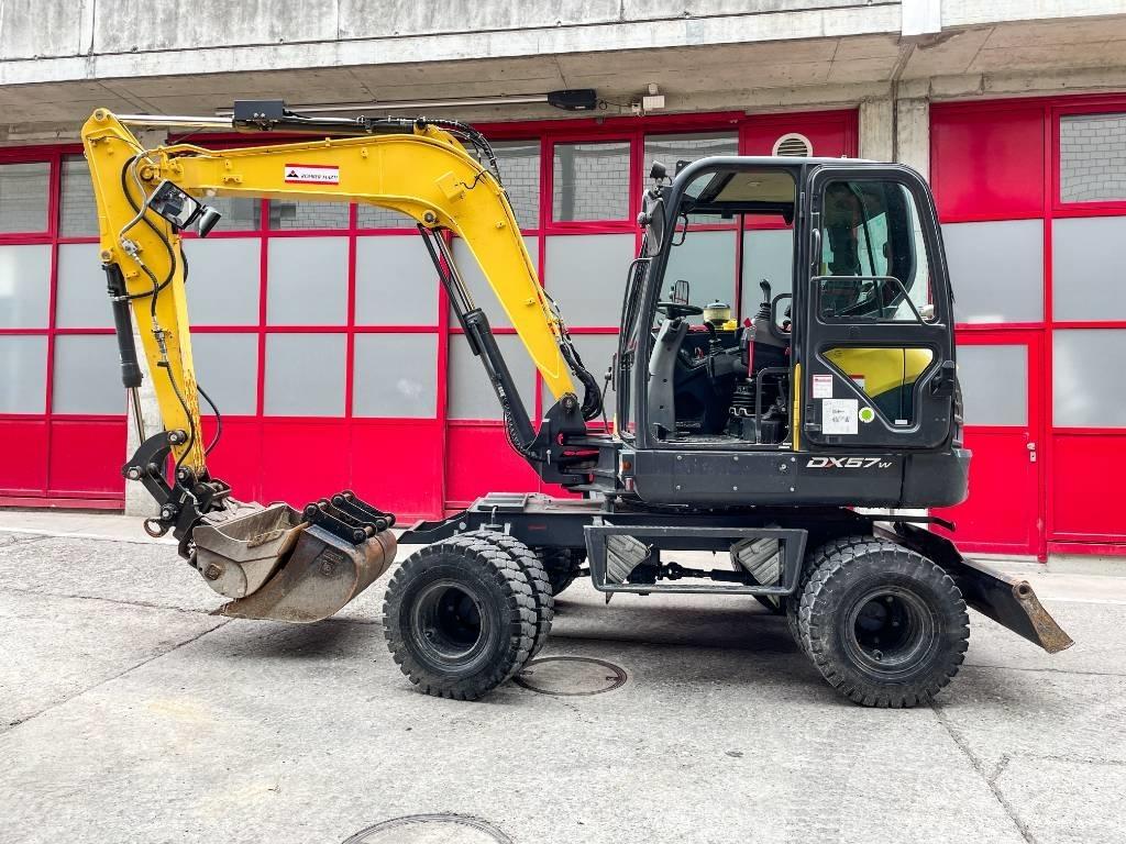 Doosan DX 57 W-5 Koparki kołowe
