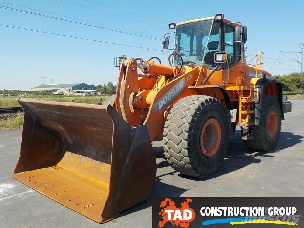 Doosan DL 300 Ładowarki kołowe