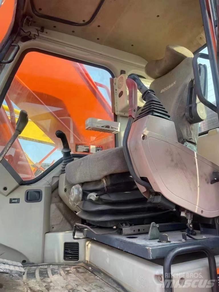 Doosan DH300 Koparki gąsienicowe