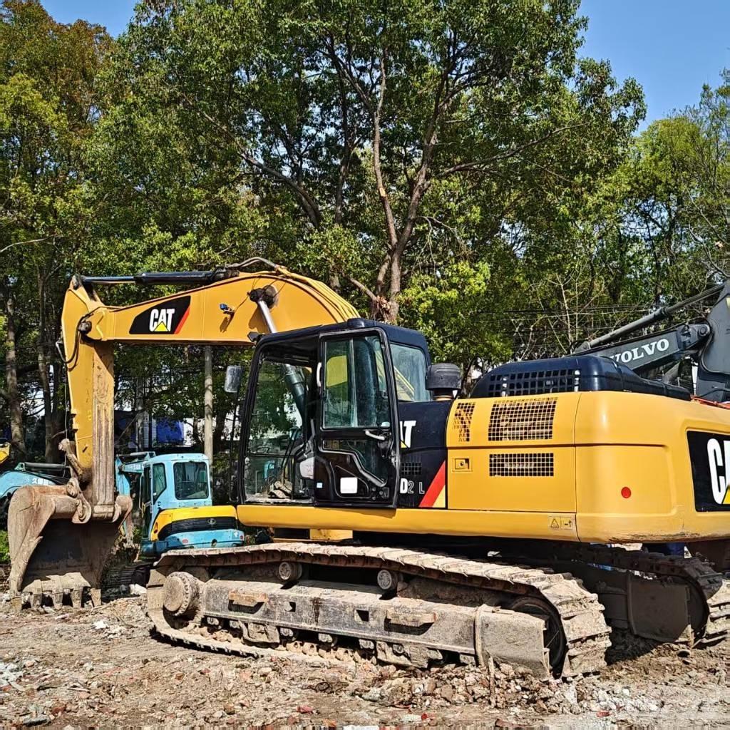 CAT 330 D Koparki gąsienicowe
