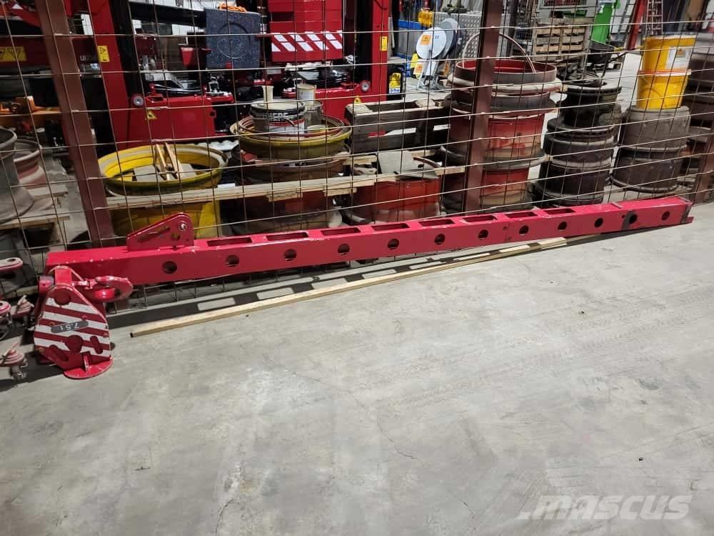 Unic B-775 Żurawie gąsienicowe