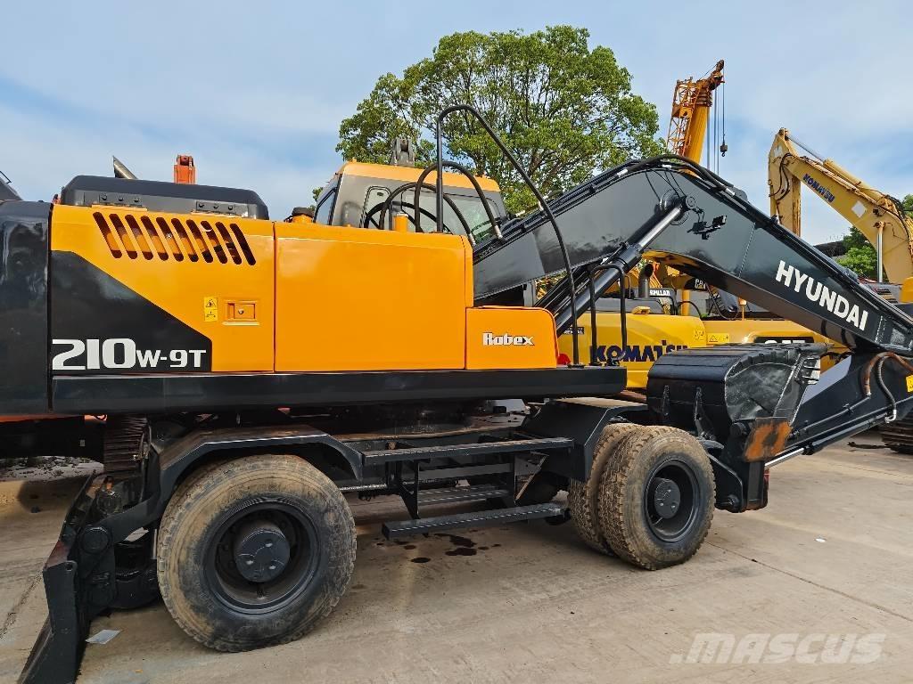 Hyundai R210W-9 Koparki kołowe