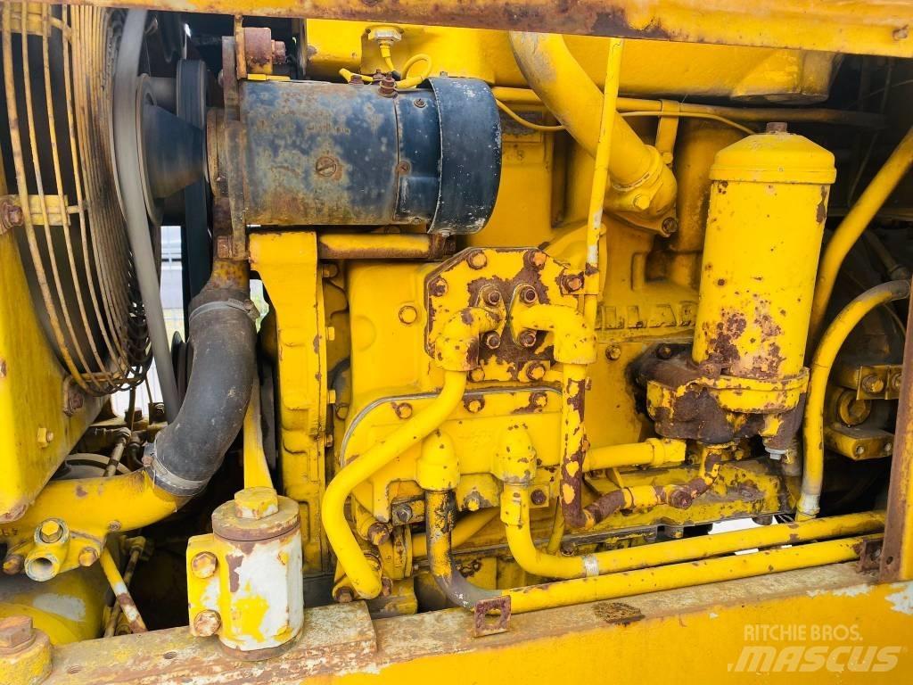 CAT 922 B Ładowarki kołowe