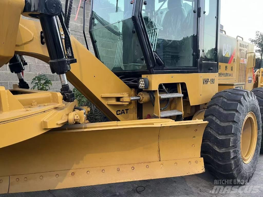 CAT 140 G Równiarki