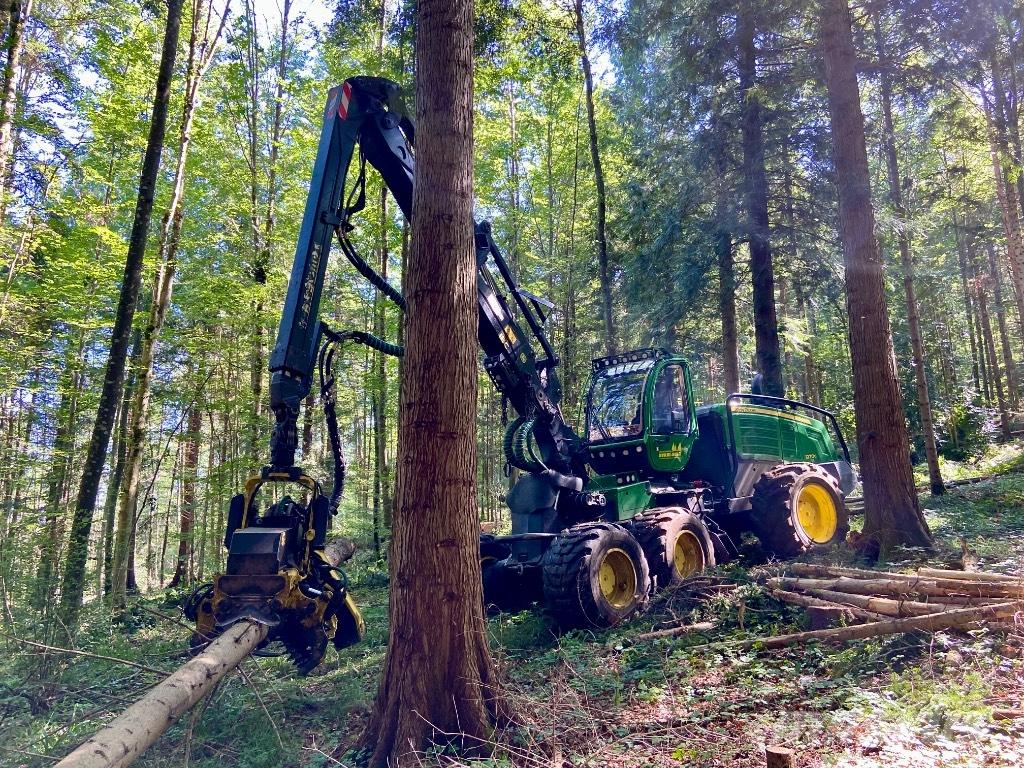 John Deere 1270 G Harwestery