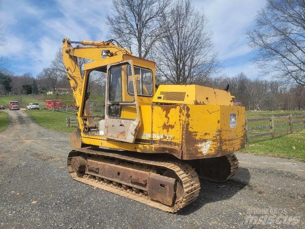John Deere 490 Koparki gąsienicowe