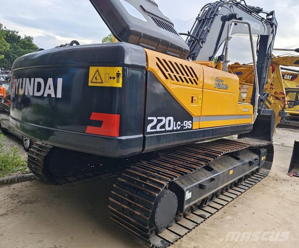 Hyundai R220LC-9S Koparki gąsienicowe