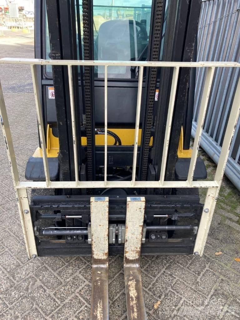 Yale GLP25VX Wózki LPG