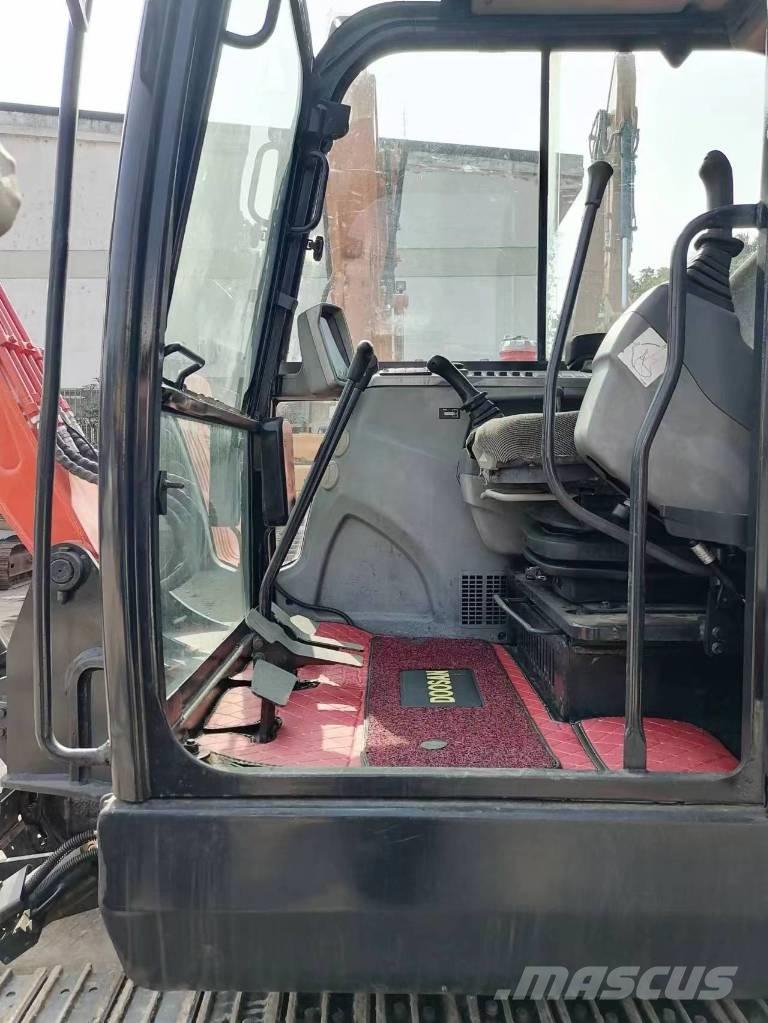 Doosan DX 60 Koparki gąsienicowe