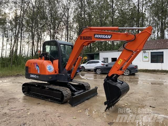 Doosan DH60-7 Minikoparki