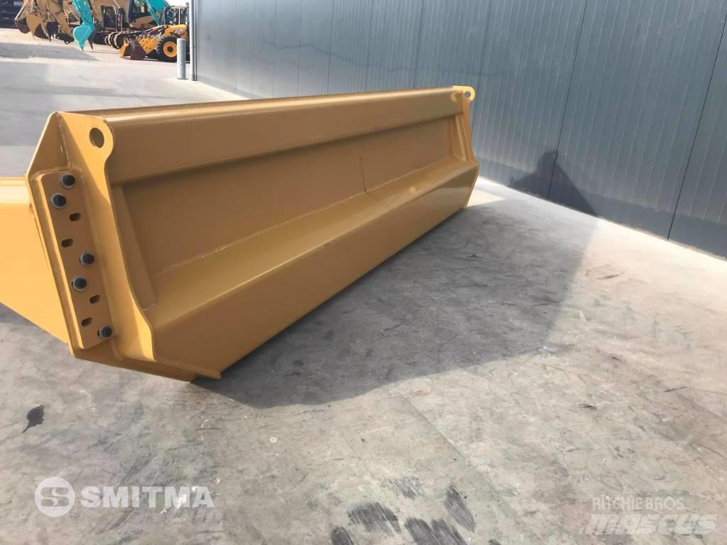 CAT 740 Skrzynie ładunkowe