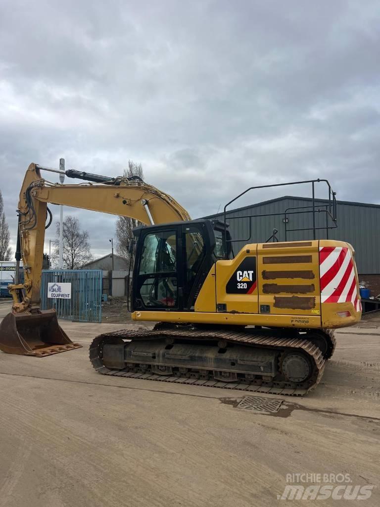CAT 320 Koparki gąsienicowe