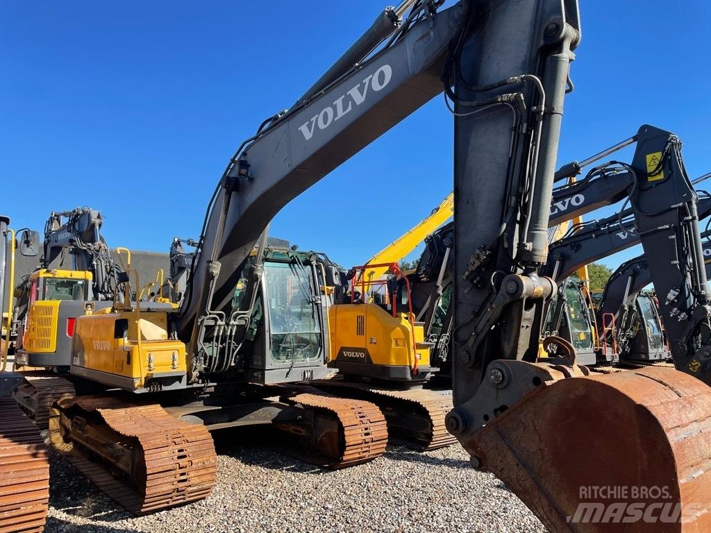 Volvo EC210C Koparki gąsienicowe