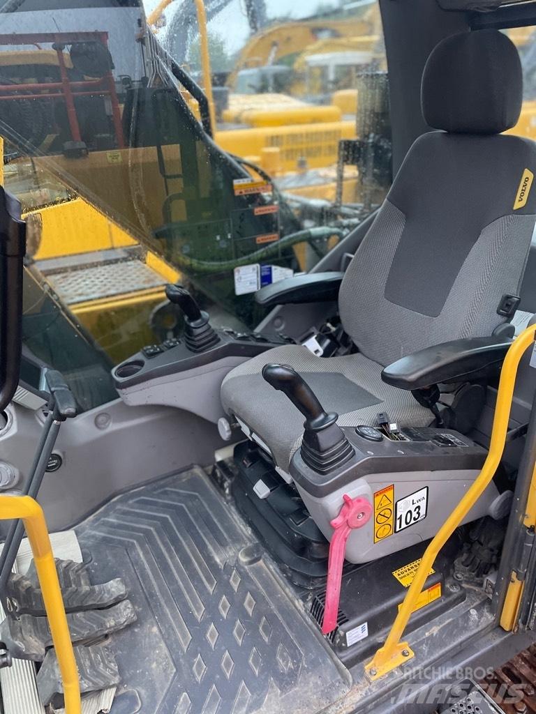 Volvo EC210C Koparki gąsienicowe