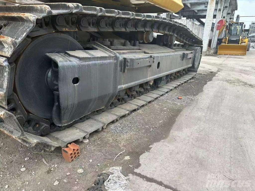 Komatsu PC 450 Koparki gąsienicowe
