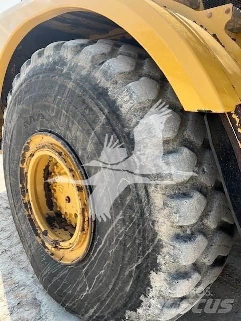 CAT 740B Wozidła przegubowe