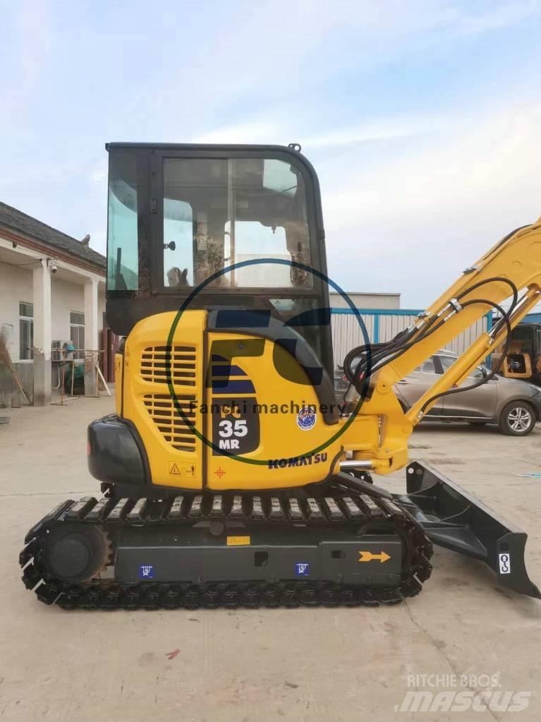 Komatsu PC35 Minikoparki