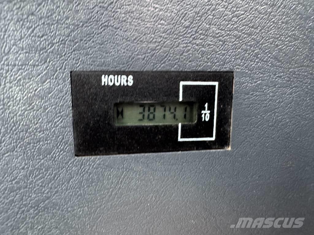 Hyundai HX130LCR Koparki gąsienicowe