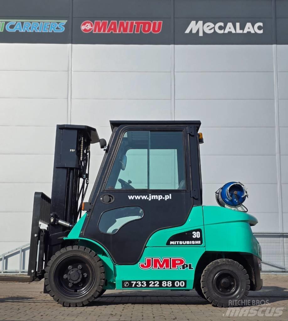 Mitsubishi FG 30 N Wózki LPG