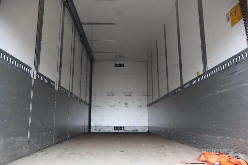 Volvo FM Serie 2595 Samochody ciężarowe ze skrzynią zamkniętą