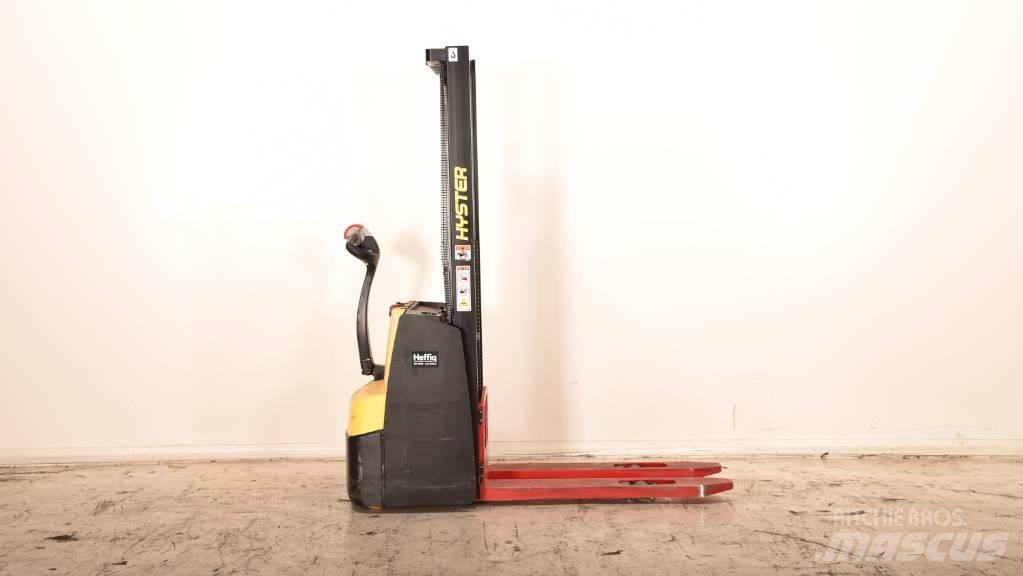 Hyster S 1.0E Wózki widłowe unoszące z dyszlem