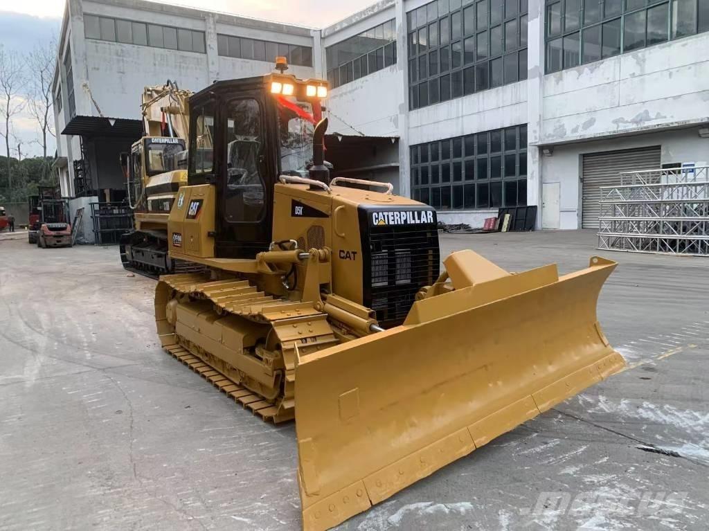 CAT D 5 K Spycharki gąsienicowe
