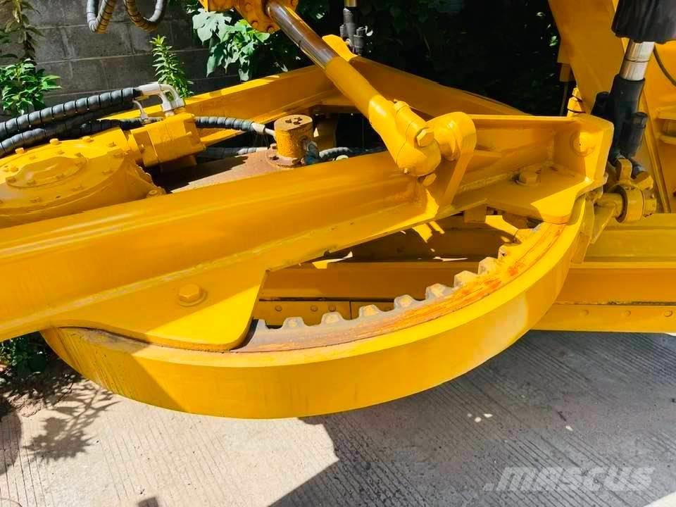 CAT 140h Równiarki