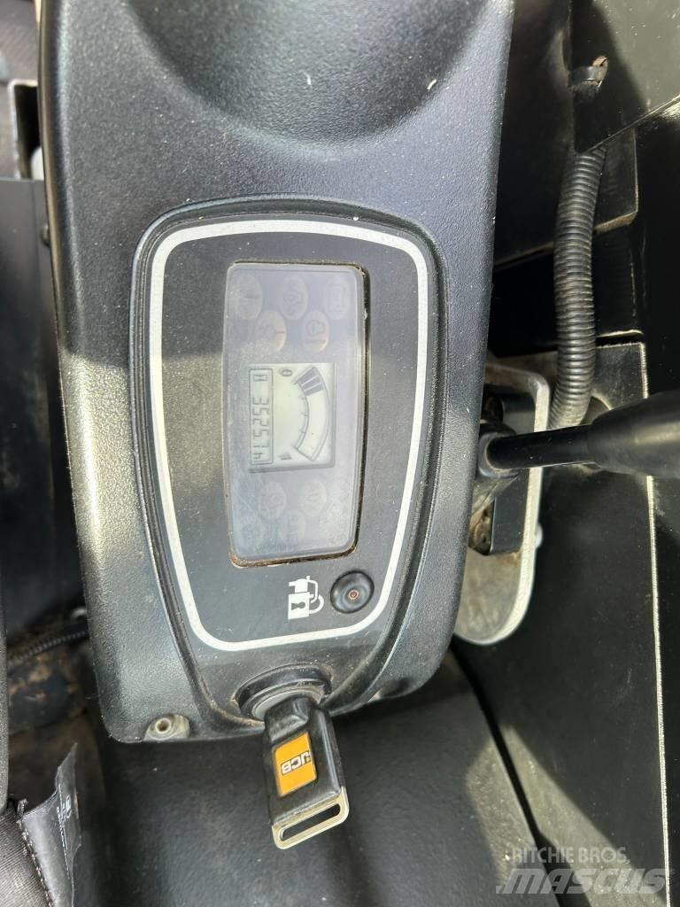 JCB 8026 CTS Minikoparki
