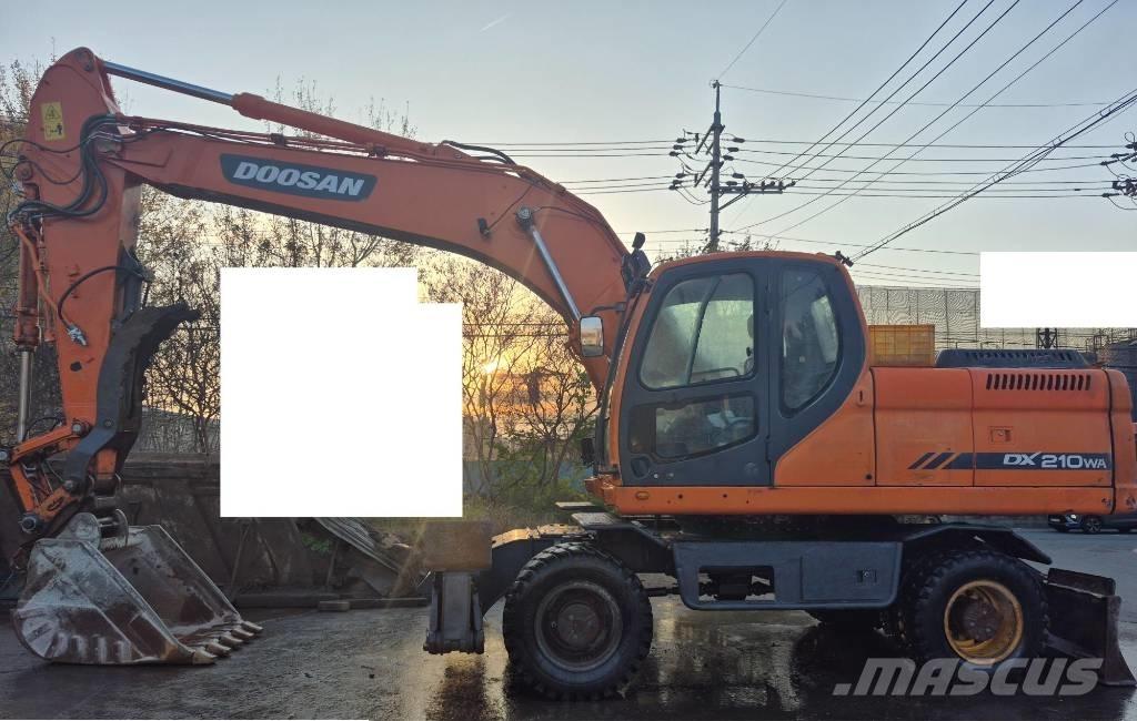 Doosan DX 210 WA Koparki kołowe