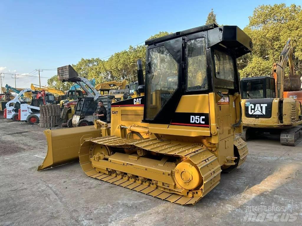 CAT D 5 C Spycharki gąsienicowe