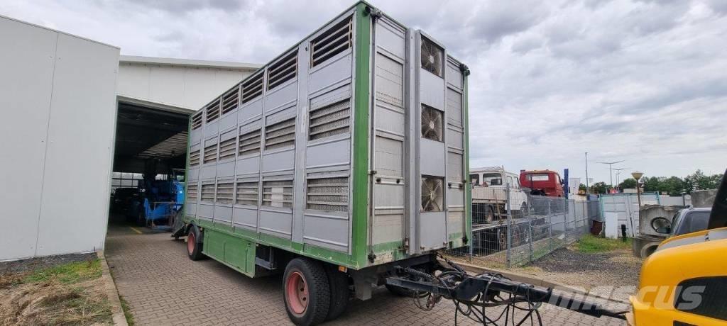 Finkl VA18 Przyczepy do przewozu zwierząt