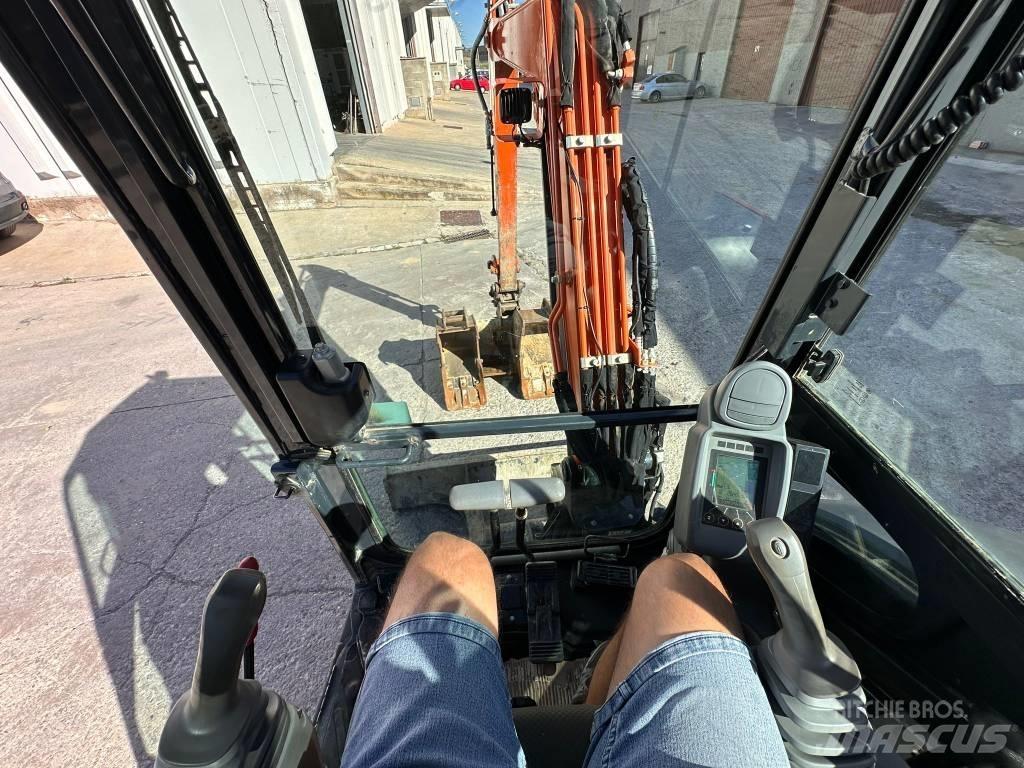 Hitachi ZX 33 U-6 Minikoparki