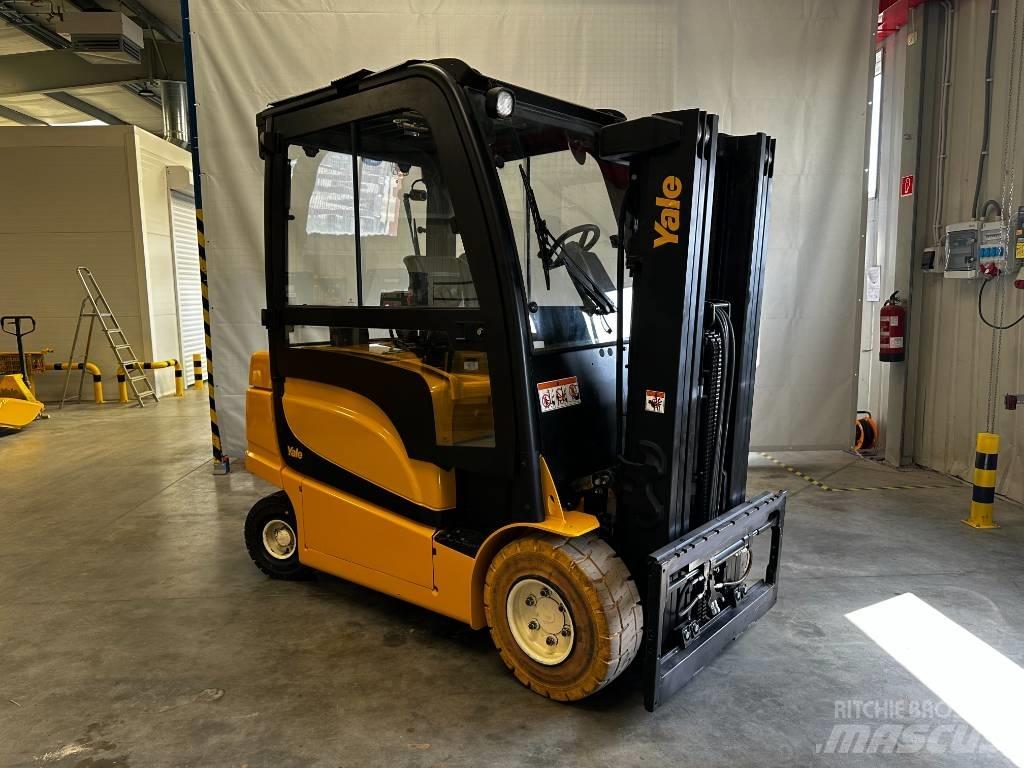 Yale ERP35VL Wózki elektryczne