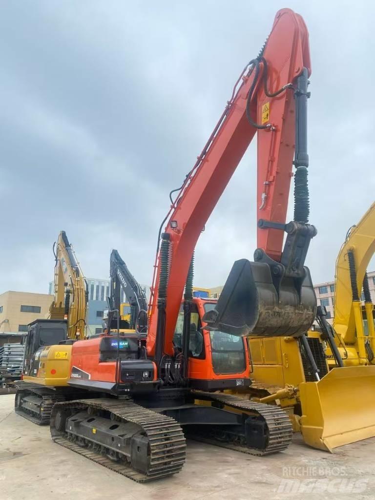 Doosan DX 225 LC Koparki gąsienicowe