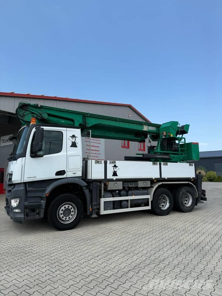 Mercedes-Benz 2643 Żurawie terenowe